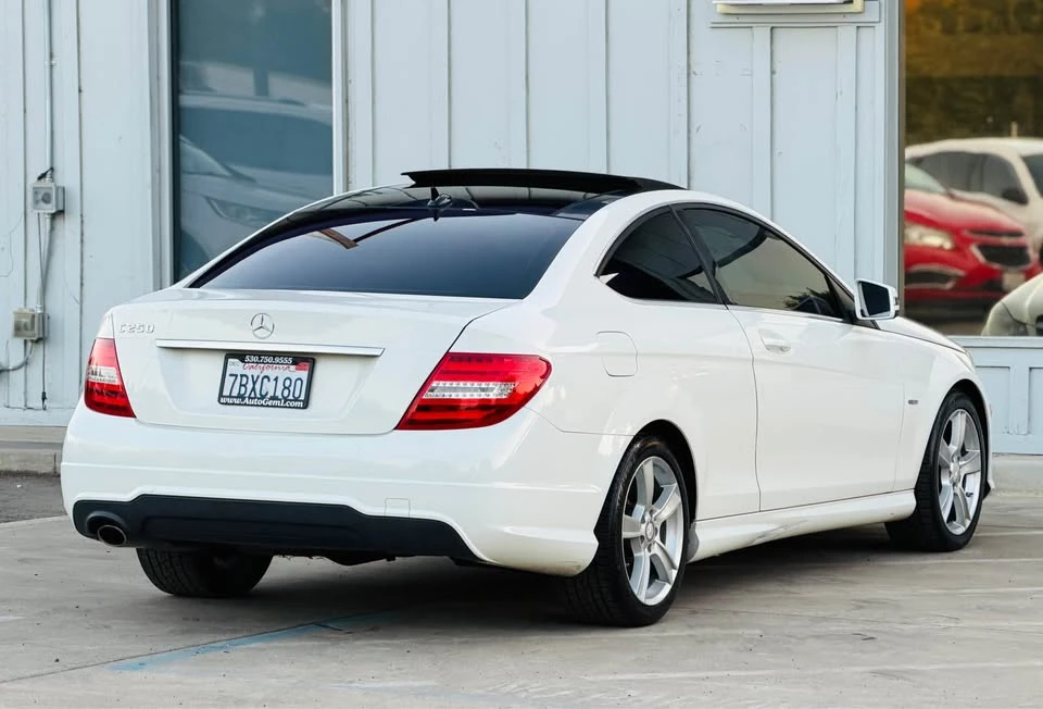 2012 Mercedes-Benz W204 C-Class - Image 7 of 20