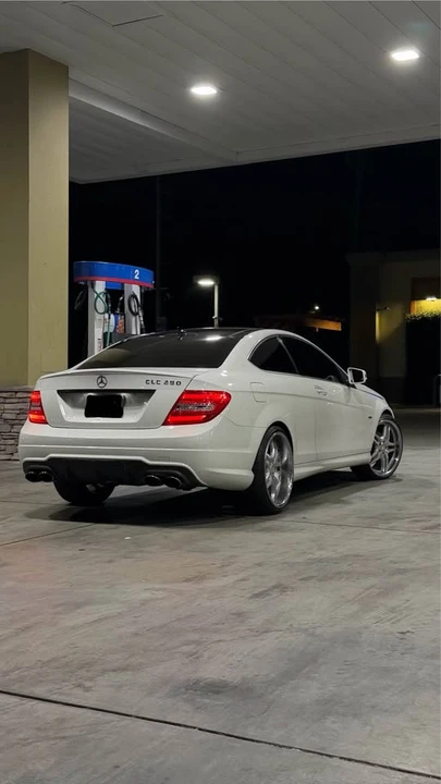 2012 Mercedes-Benz W204 C-Class - Image 5 of 9