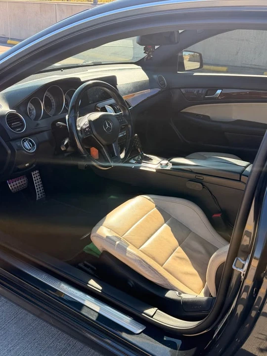 2012 Mercedes-Benz W204 C-Class - Image 9 of 10