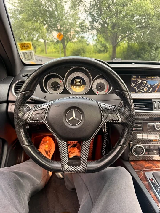 2012 Mercedes-Benz W204 C-Class - Image 8 of 10