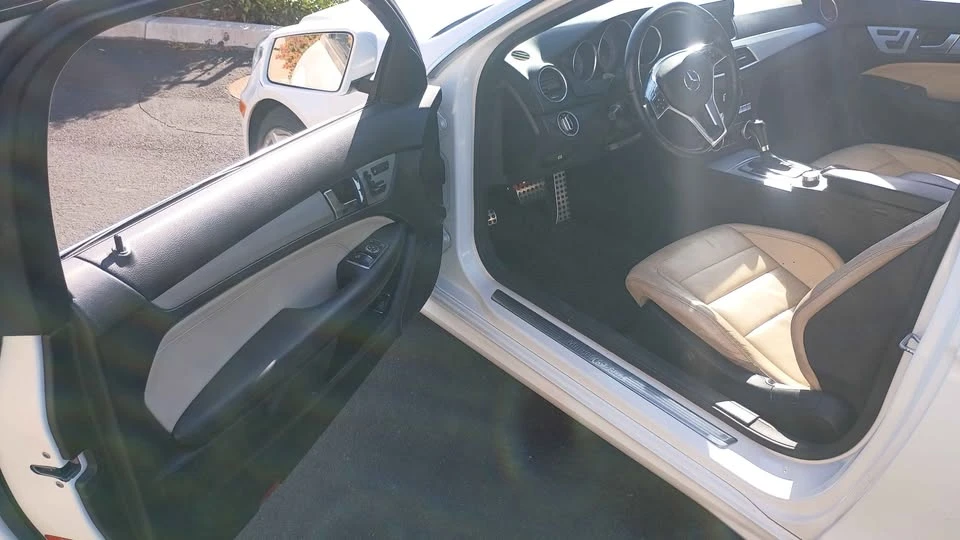 2012 Mercedes-Benz W204 C-Class - Image 10 of 19