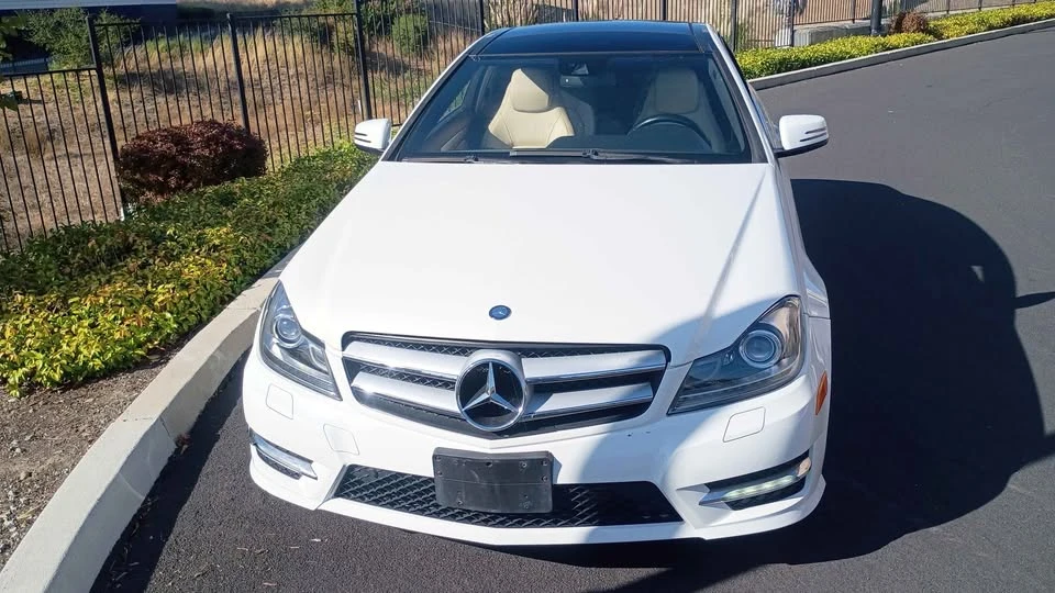 2012 Mercedes-Benz W204 C-Class - Image 8 of 19
