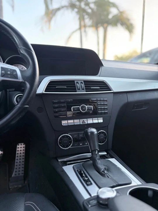 2012 Mercedes-Benz W204 C-Class - Image 7 of 13