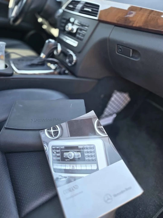 2012 Mercedes-Benz W204 C-Class - Image 12 of 14