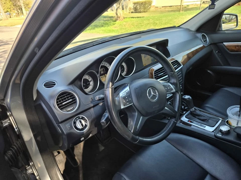 2012 Mercedes-Benz W204 C-Class - Image 6 of 14