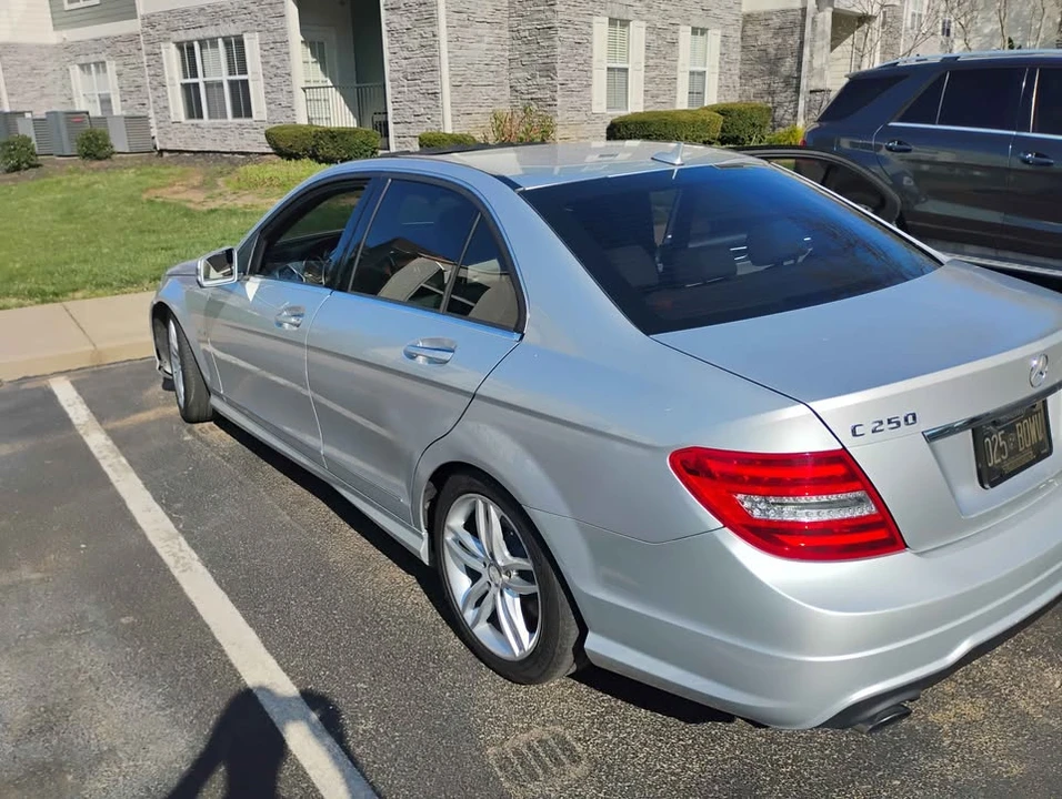 2012 Mercedes-Benz C-Class - Image 8 of 12