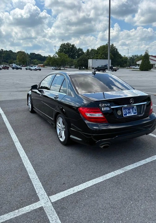 2012 Mercedes-Benz W204 C-Class - Image 4 of 7