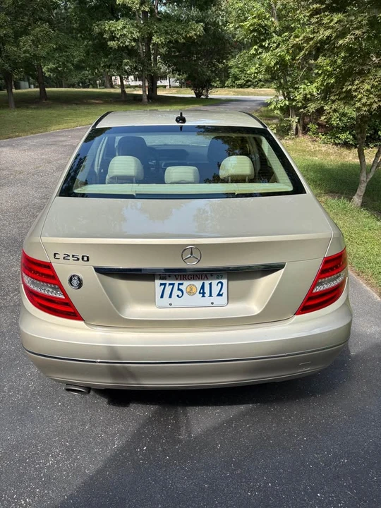 2012 Mercedes-Benz W204 C-Class - Image 2 of 11