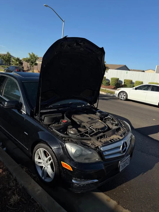 2012 Mercedes-Benz W204 C-Class - Image 5 of 15