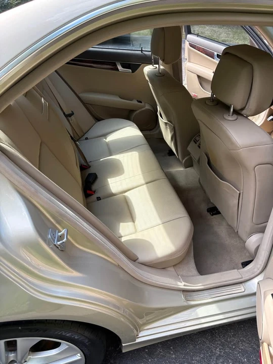 2012 Mercedes-Benz W204 C-Class - Image 10 of 11