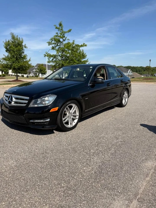 2012 Mercedes-Benz W204 C-Class - Image 2 of 10