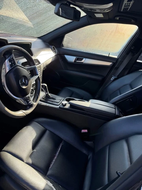 2012 Mercedes-Benz W204 C-Class - Image 6 of 11