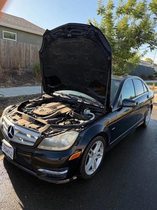 2012 Mercedes-Benz W204 C-Class - Image 6 of 15