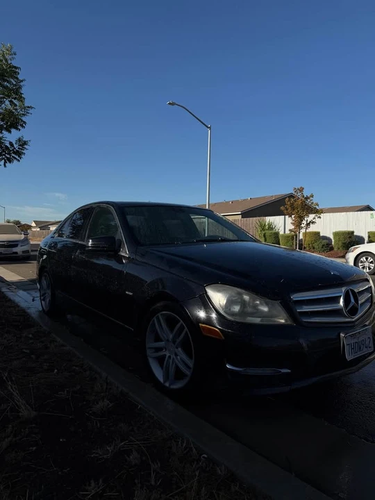2012 Mercedes-Benz W204 C-Class - Image 9 of 11