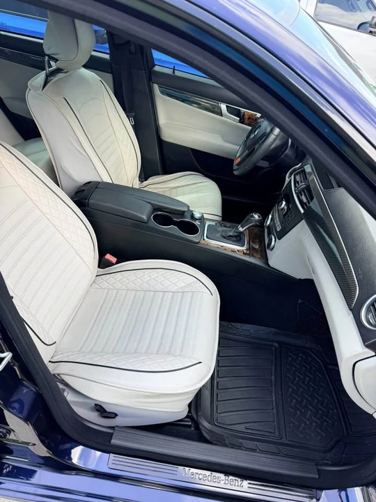 2012 Mercedes-Benz W204 C-Class - Image 8 of 10
