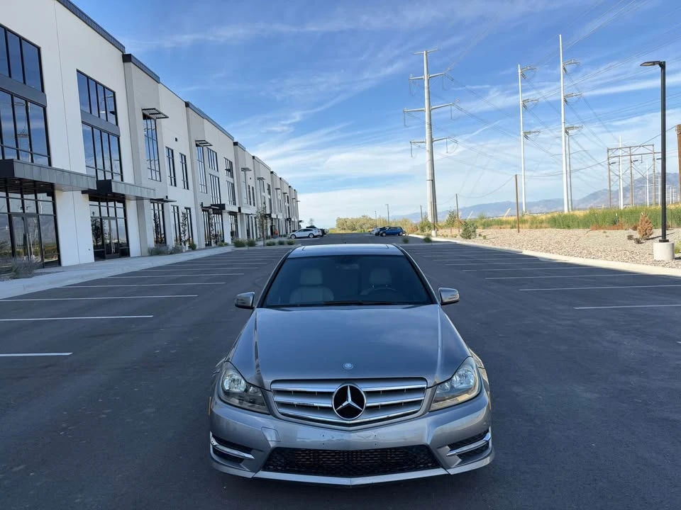 2012 Mercedes-Benz W204 C-Class - Image 8 of 16