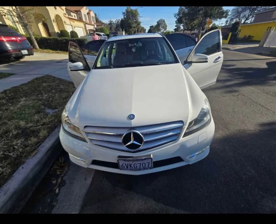 2012 Mercedes-Benz W204 C-Class - Image 2 of 10