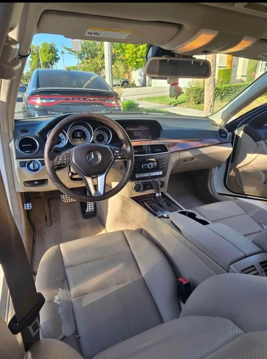 2012 Mercedes-Benz W204 C-Class - Image 9 of 10