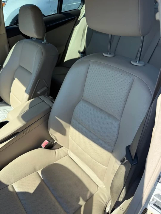 2012 Mercedes-Benz W204 C-Class - Image 6 of 7