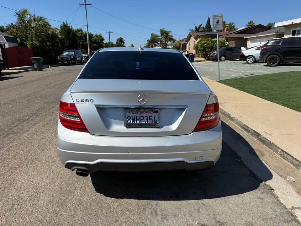 2012 Mercedes-Benz W204 C-Class - Image 4 of 9