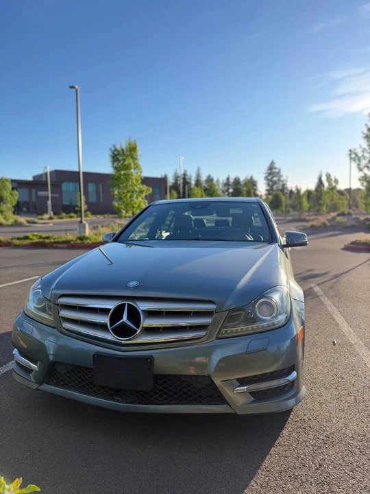 2012 Mercedes-Benz W204 C-Class - Image 7 of 9