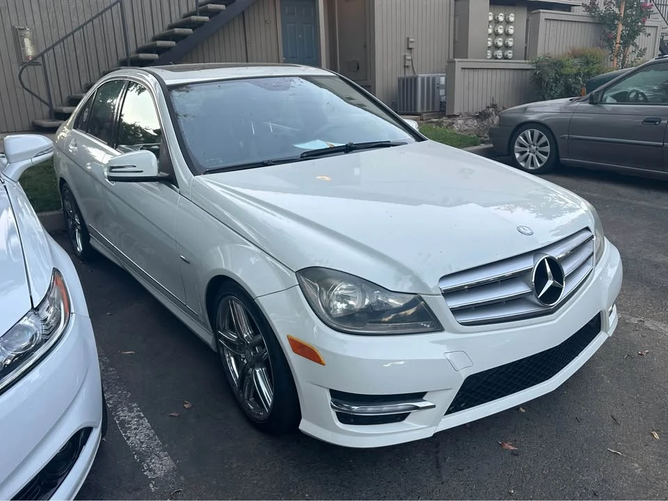 2012 Mercedes-Benz W204 C-Class - Image 2 of 10