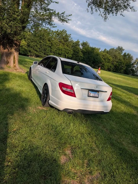2012 Mercedes-Benz W204 C-Class - Image 8 of 9