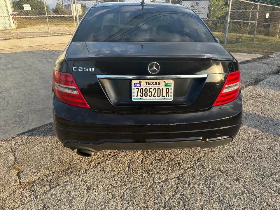 2012 Mercedes-Benz W204 C-Class - Image 5 of 12