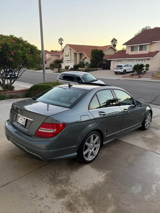 2012 Mercedes-Benz W204 C-Class - Image 5 of 15