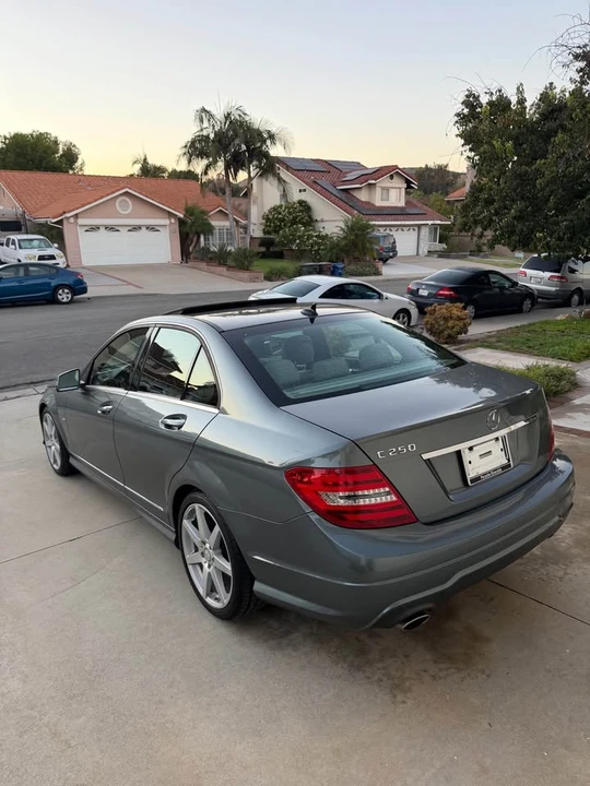 2012 Mercedes-Benz W204 C-Class - Image 8 of 15