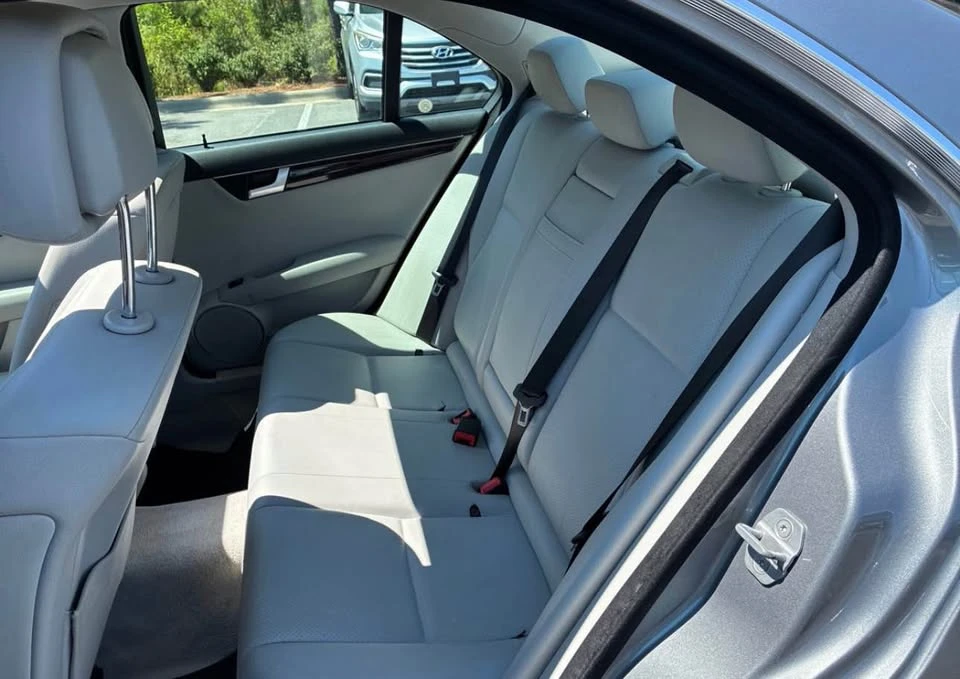 2012 Mercedes-Benz W204 C-Class - Image 3 of 3