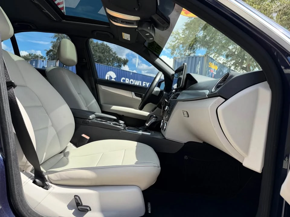 2012 Mercedes-Benz W204 C-Class - Image 9 of 18