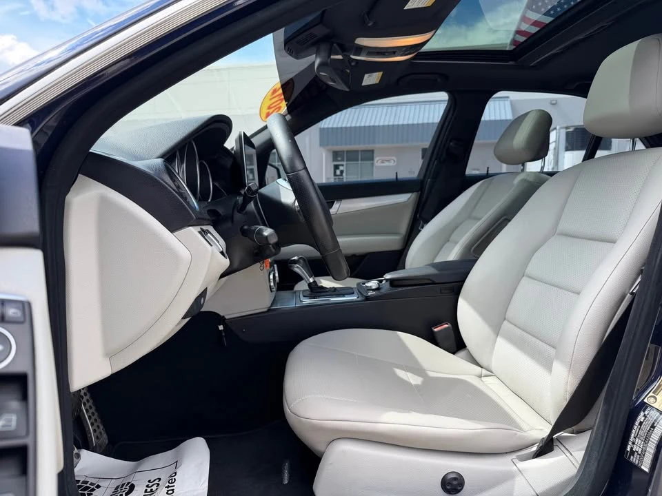 2012 Mercedes-Benz W204 C-Class - Image 15 of 18