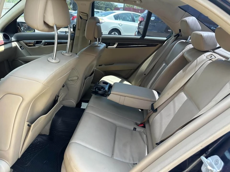 2012 Mercedes-Benz W204 C-Class - Image 7 of 8