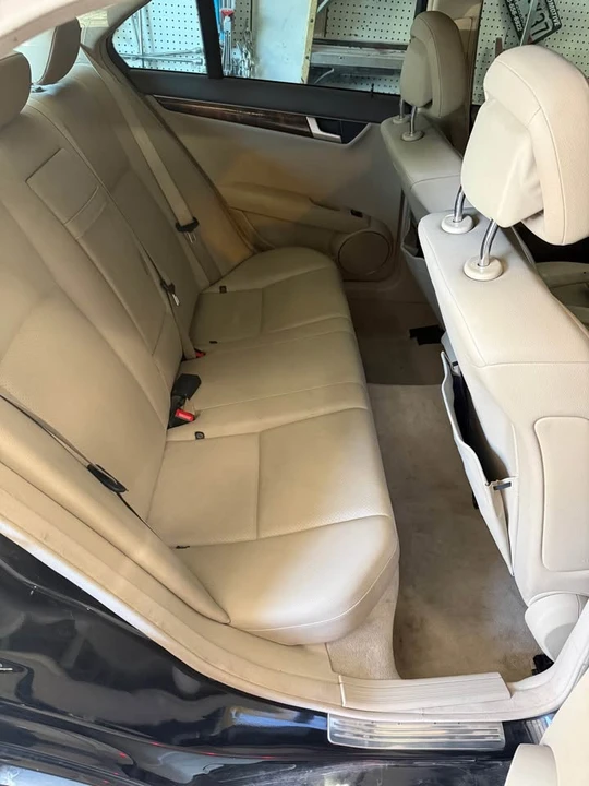 2012 Mercedes-Benz W204 C-Class - Image 10 of 12
