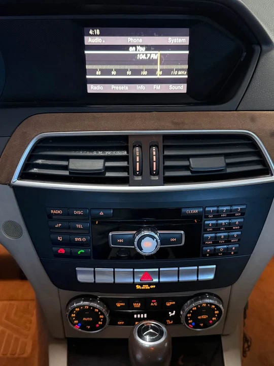 2012 Mercedes-Benz W204 C-Class - Image 11 of 12