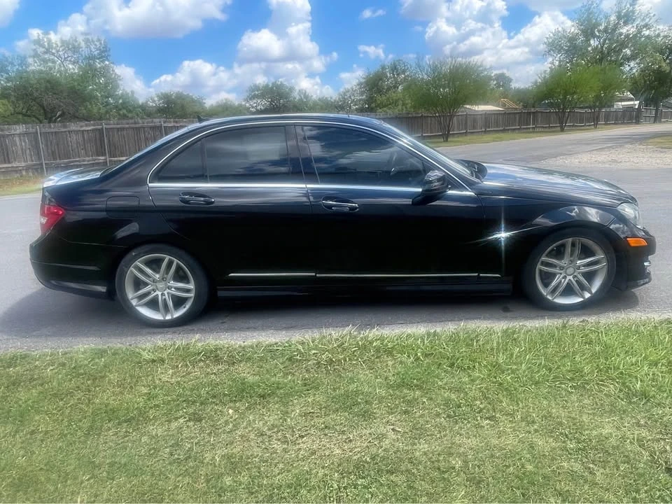 2012 Mercedes-Benz W204 C-Class - Image 4 of 11