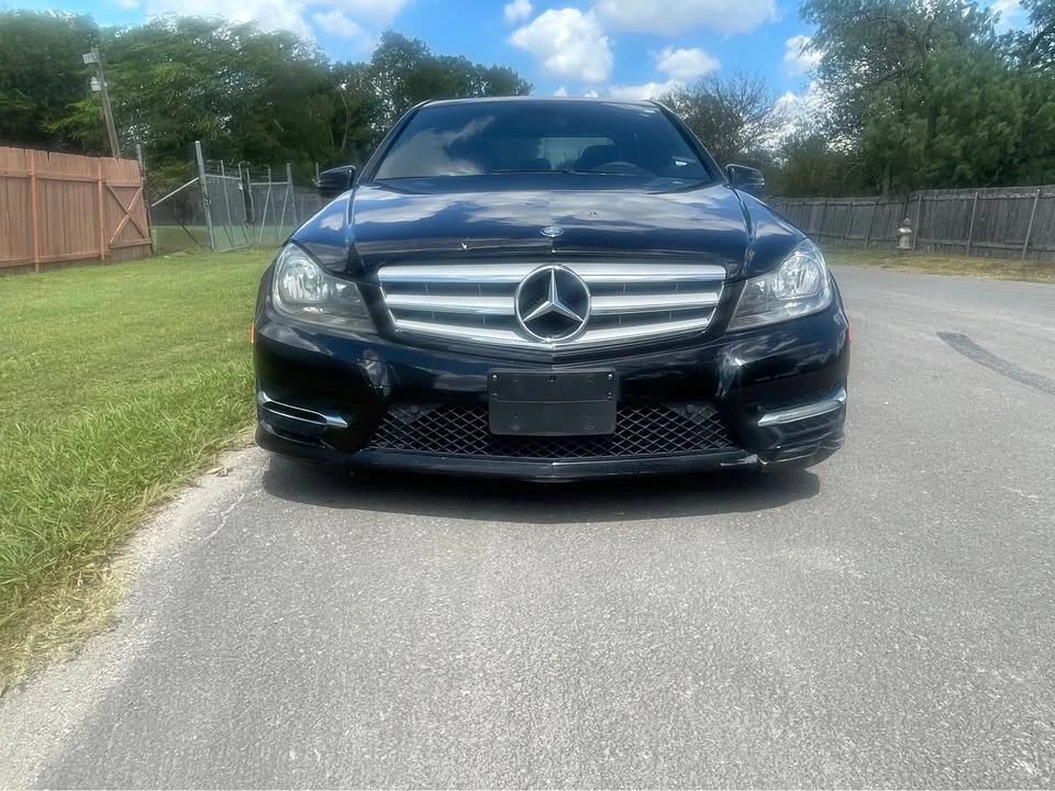 2012 Mercedes-Benz W204 C-Class - Image 2 of 11