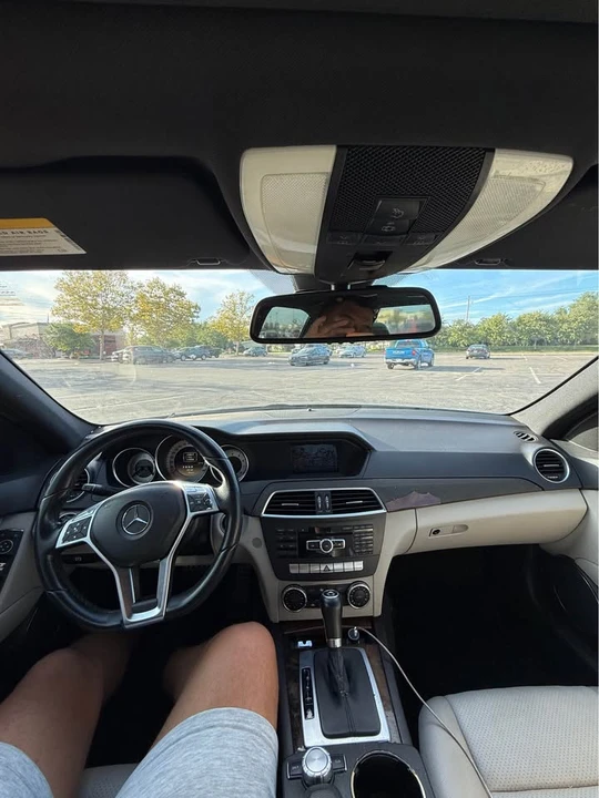 2012 Mercedes-Benz W204 C-Class - Image 14 of 15