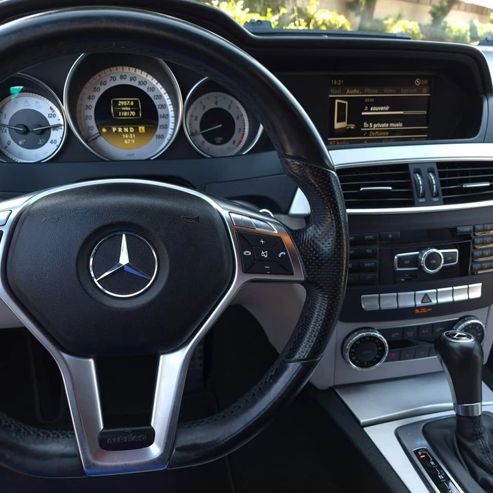 2012 Mercedes-Benz W204 C-Class - Image 8 of 19