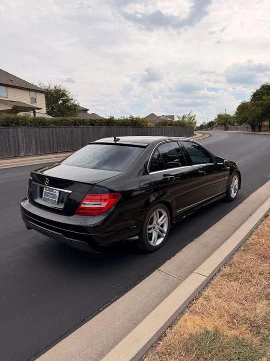 2012 Mercedes-Benz W204 C-Class - Image 4 of 19