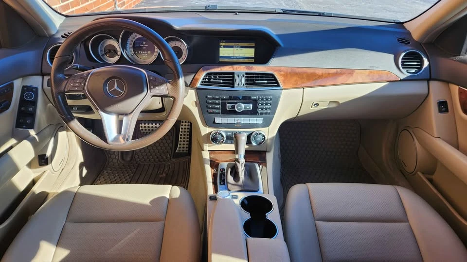2012 Mercedes-Benz W204 C-Class - Image 5 of 11