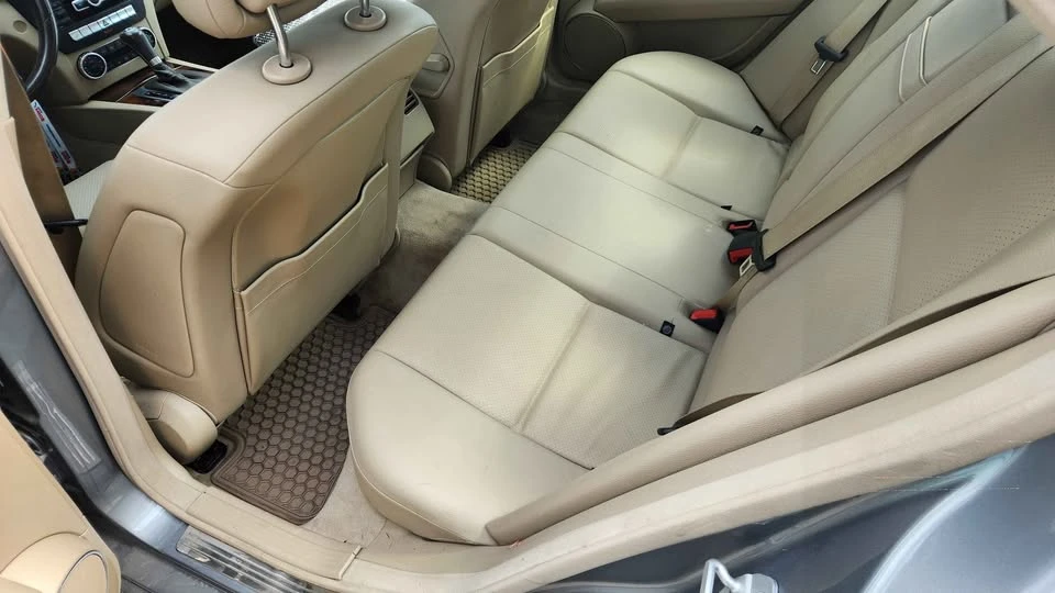 2012 Mercedes-Benz W204 C-Class - Image 6 of 11