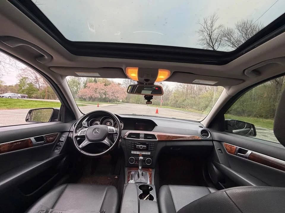 2012 Mercedes-Benz W204 C-Class - Image 12 of 13