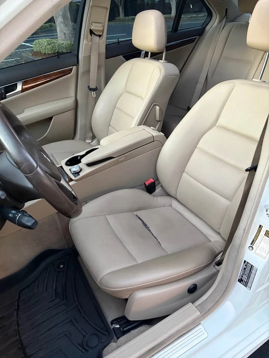 2012 Mercedes-Benz W204 C-Class - Image 13 of 20