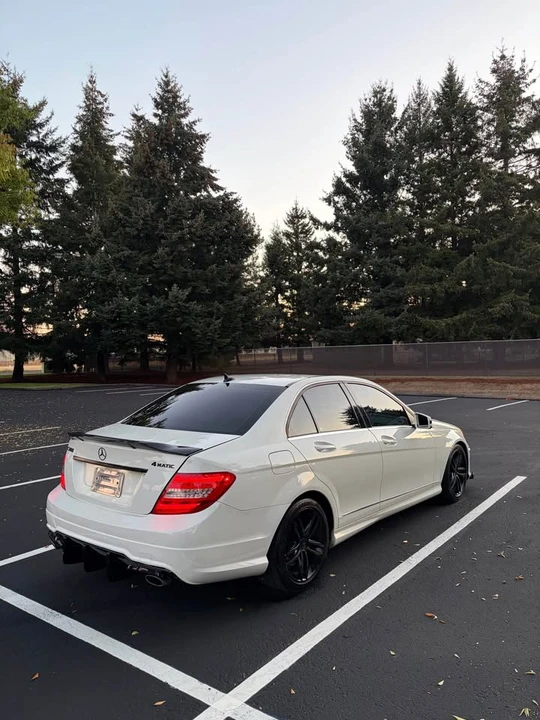 2012 Mercedes-Benz W204 C-Class - Image 4 of 20