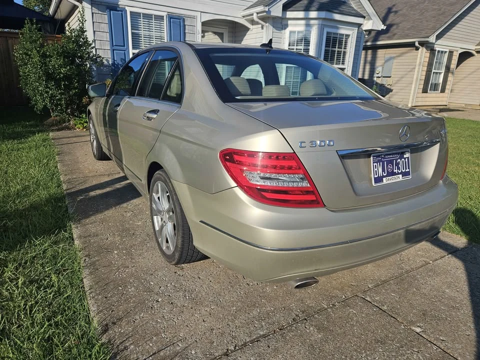 2012 Mercedes-Benz W204 C-Class - Image 3 of 10