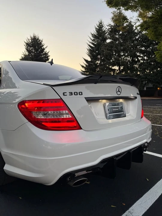 2012 Mercedes-Benz W204 C-Class - Image 10 of 20