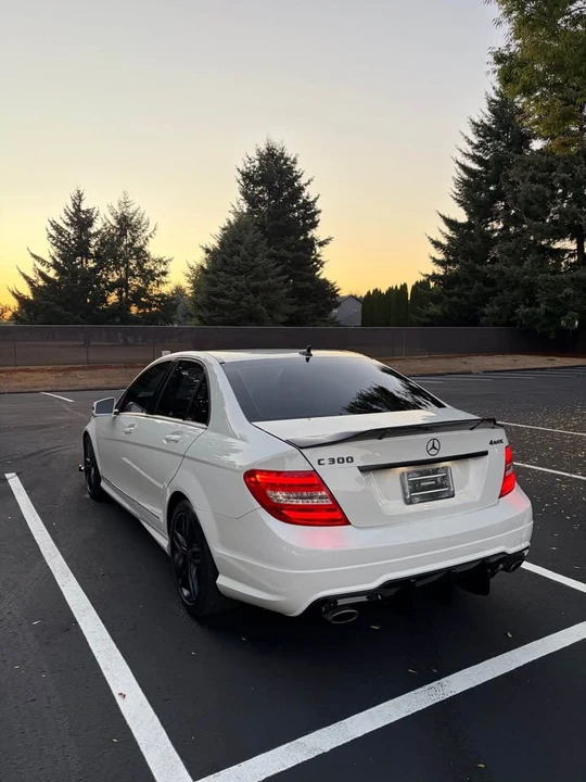 2012 Mercedes-Benz W204 C-Class - Image 7 of 20