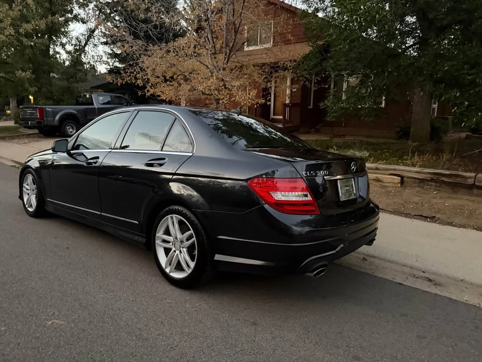 2012 Mercedes-Benz W204 C-Class - Image 12 of 20